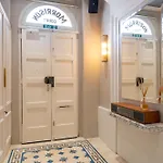 Morrison Court Apartmán