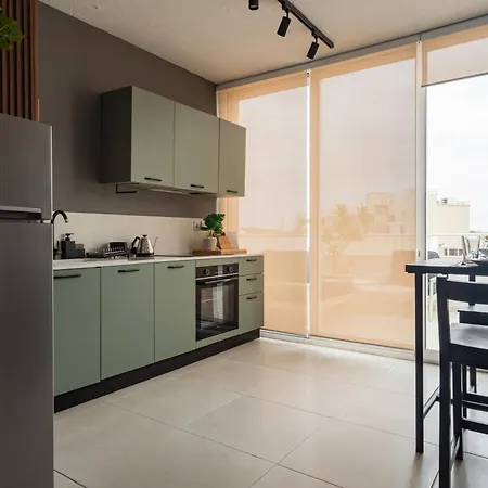 Morrison Court Apartment