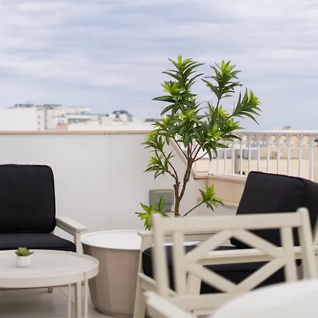 Morrison Court Apartment *