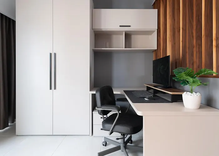 Morrison Court 아파트 그지라