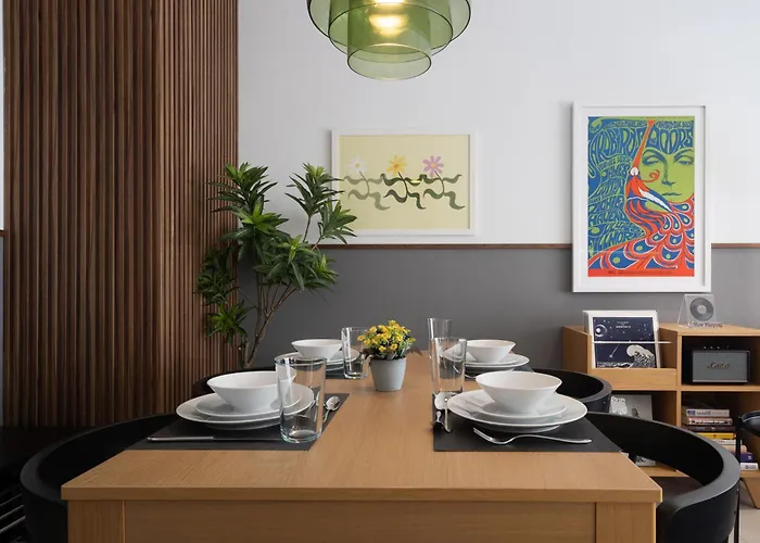 아파트 Morrison Court