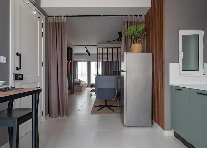 Morrison Court 아파트 그지라